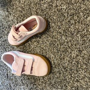 Vans Kids Pink Sneakers with Gum Sole